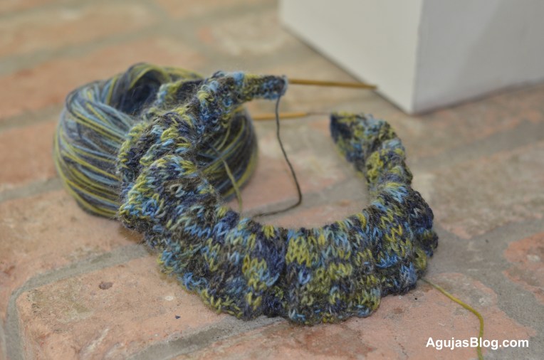 Sakkie Scarf in Progress