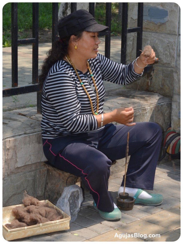 Spinning at Yachow Market