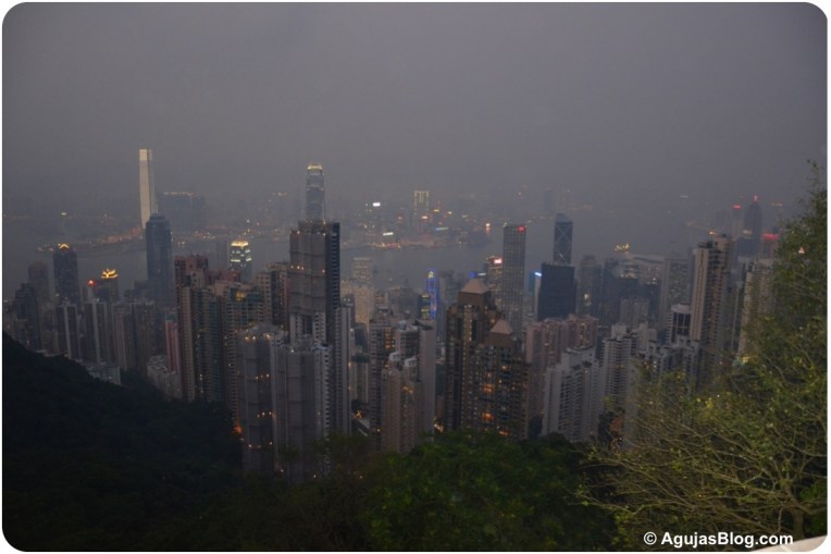 Hong Kong by Night