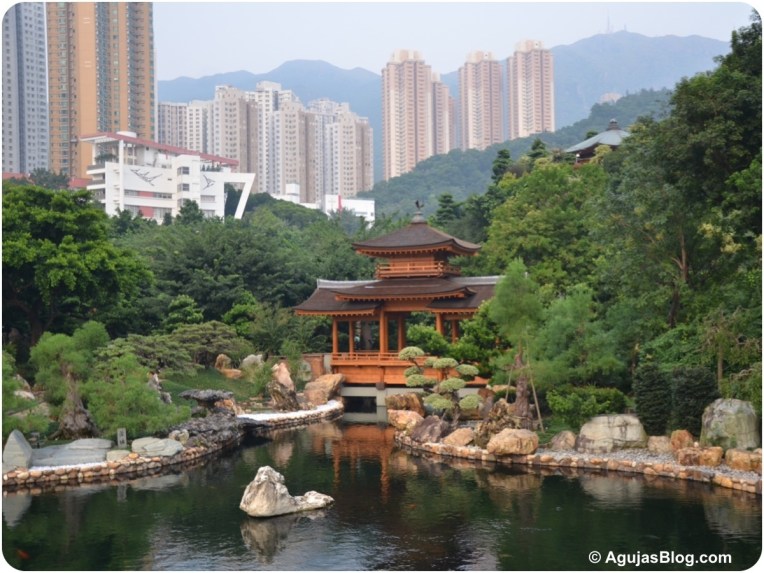 Nan Lian Garden Pavilion Bridge
