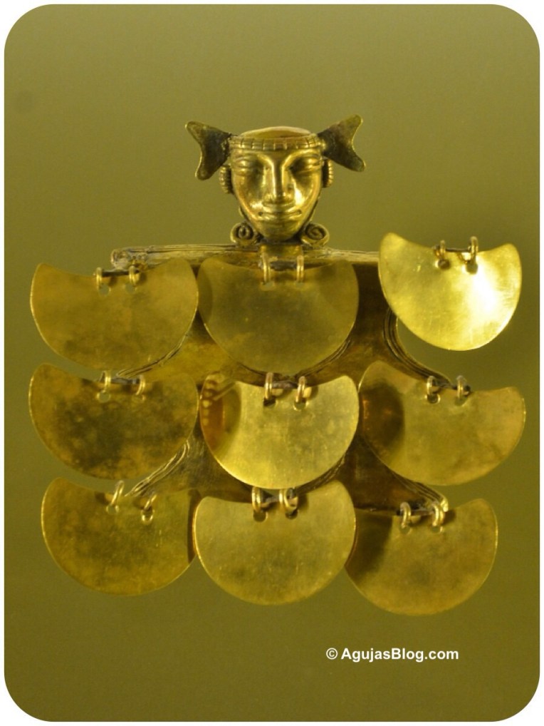 Museo de Oro - Gold Ceremonial Ornaments