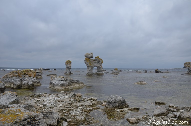 "The Dog" sea stack @ Gamlahamn