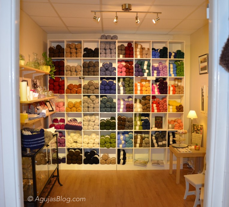 Design & Hantverk Gotland - Yarn Display 1