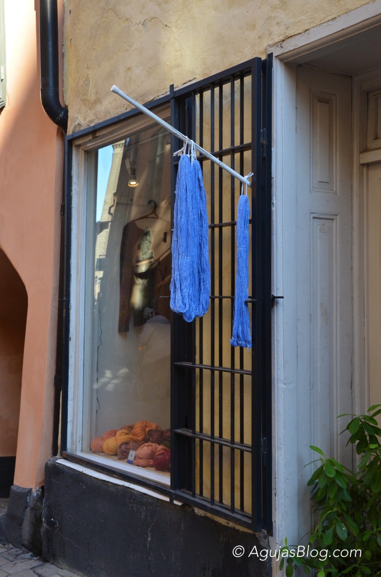 Anntorps Väv on Österlånggatan 11