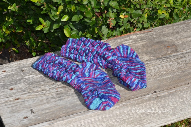 Monkey Socks w. Aussie Sock by Oasis Yarn