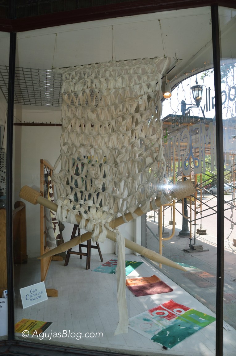 Homespun Boutique - Giant Needles